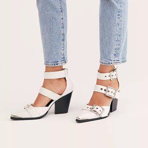 Free People X Jeffrey Campbell Hendrix Heels in Distressed White Size 8